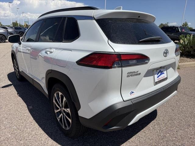 Certified Used 2023 WIND CHILL PEARL* Toyota  image 4