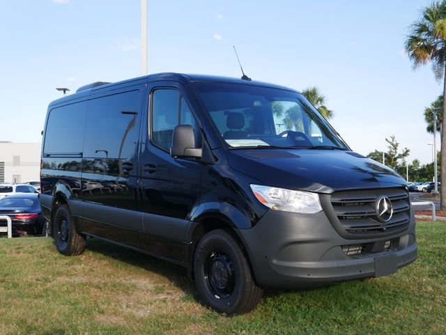 2026 Mercedes-Benz Sprinter Passenger 144 Wb