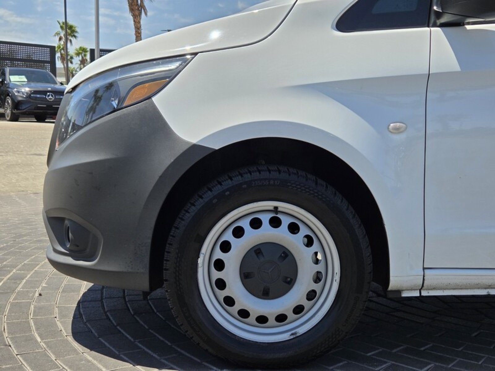 Used 2022 Arctic White Mercedes-Benz Metris image 12