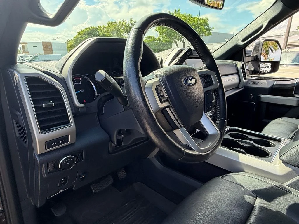 Used 2022 Black Ford Lariat image 10