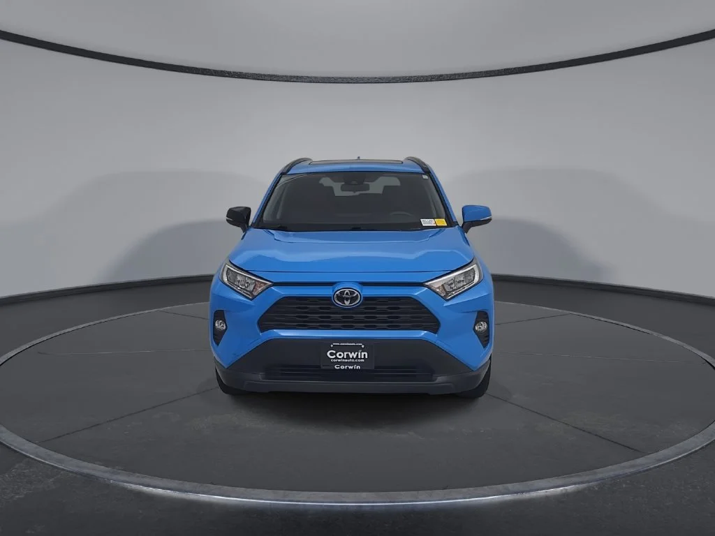 Used 2019 Blue Toyota XLE image 6
