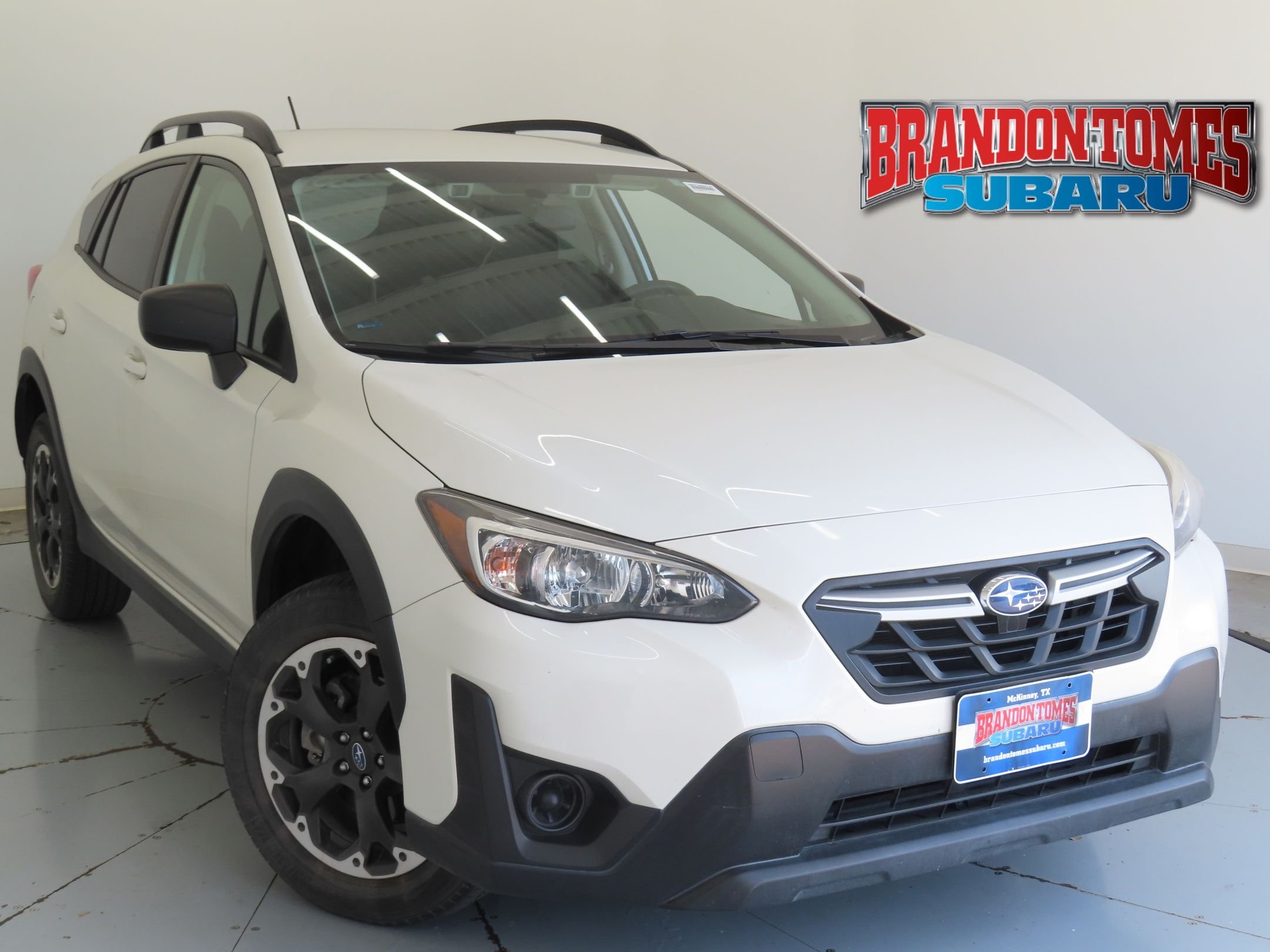 Used 2021 White Subaru Base image 1