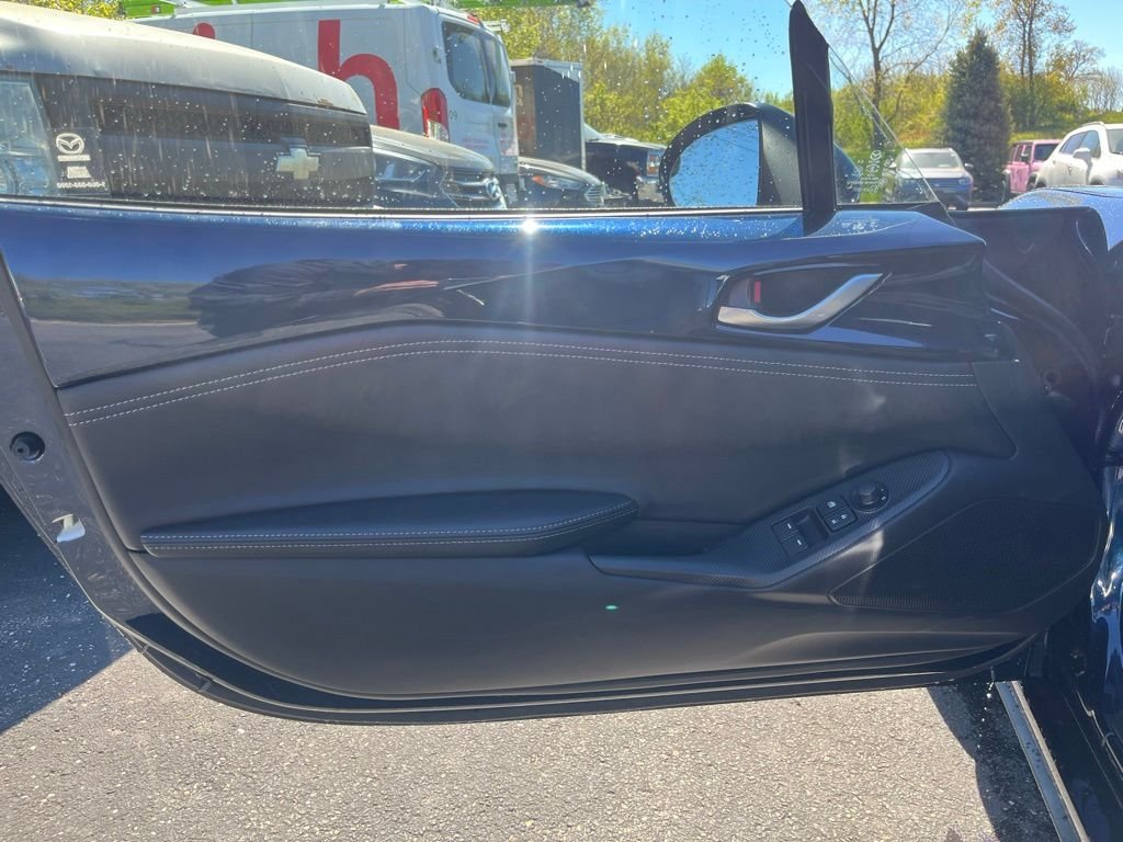 New 2026 Deep Crystal Blue Mica Mazda Club image 11