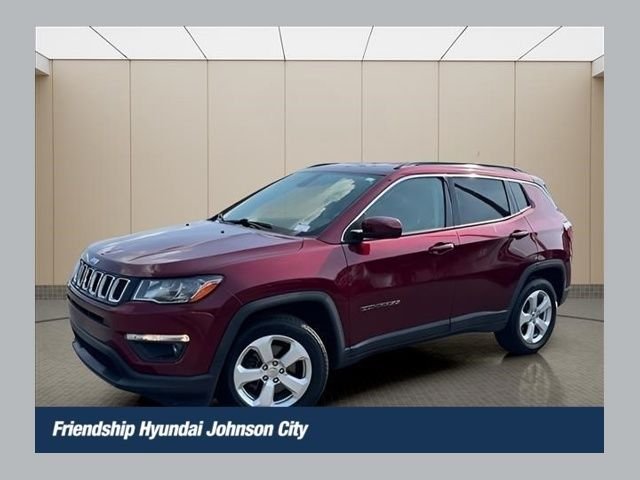 Used 2021 Red Jeep Latitude image 1