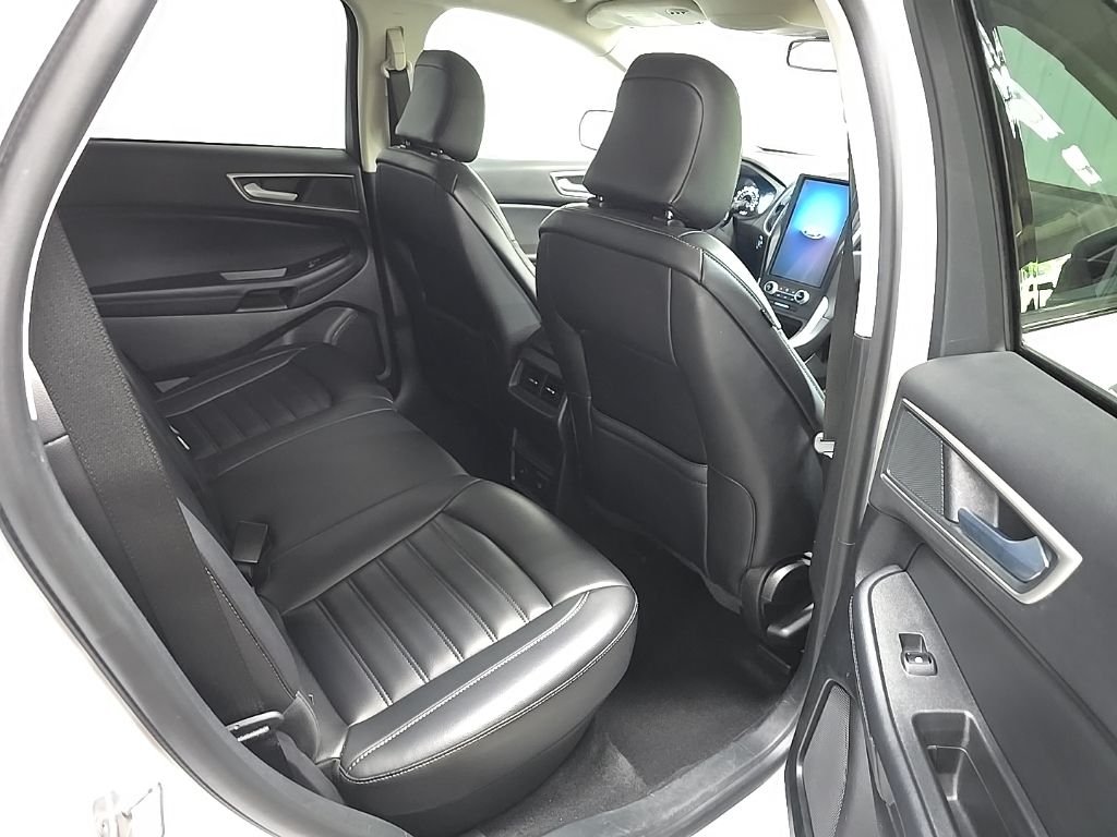 Used 2024 Oxford White Ford SEL image 23