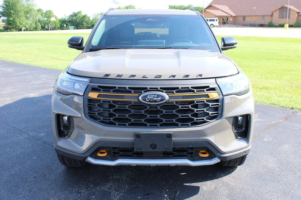 New 2026 Marsh Gray Ford Tremor® image 2