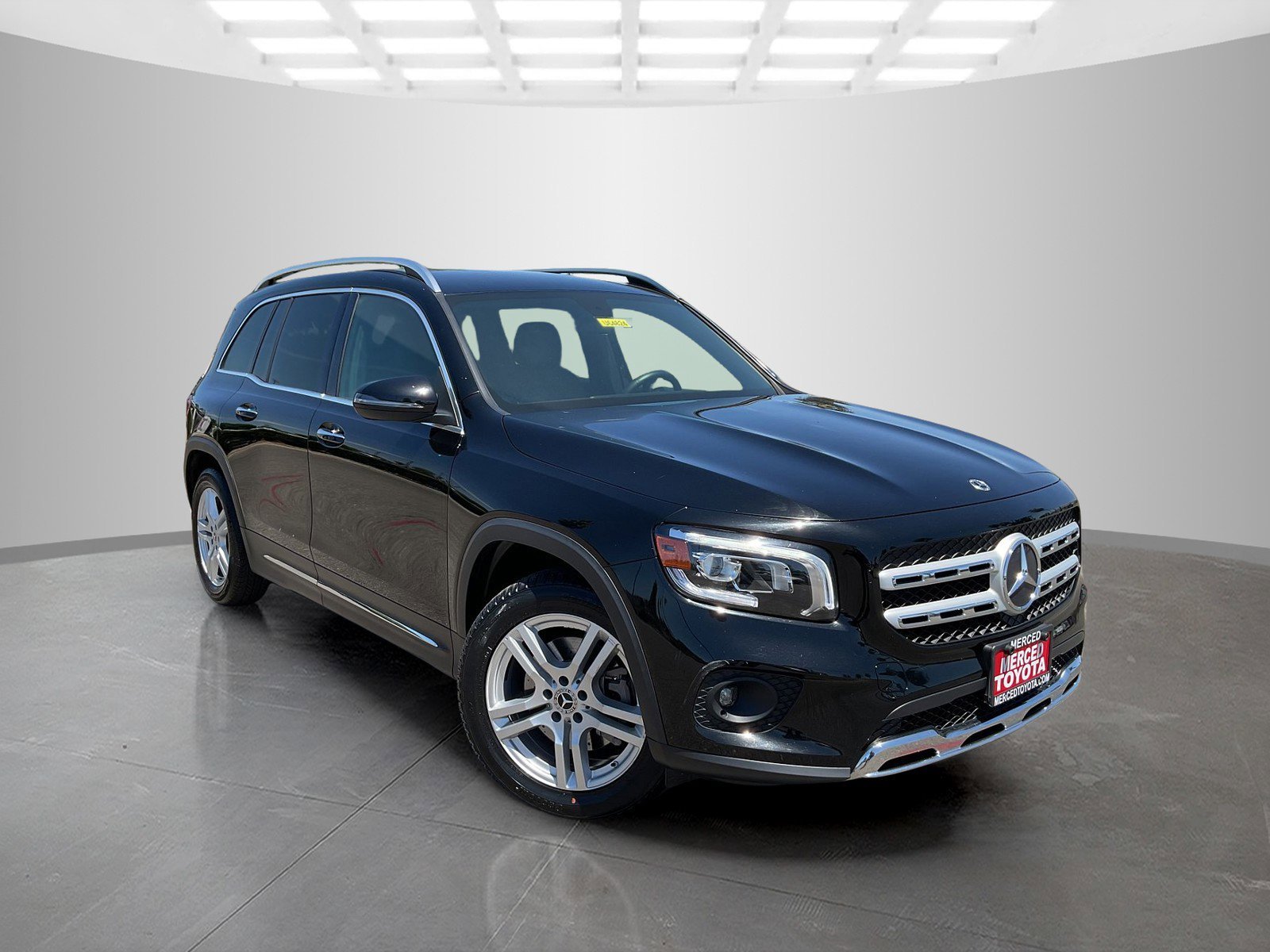 Used 2023 Black Mercedes-Benz GLB 250 image 7