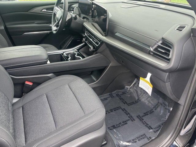 2025 Chevrolet Traverse LT - Photo 8