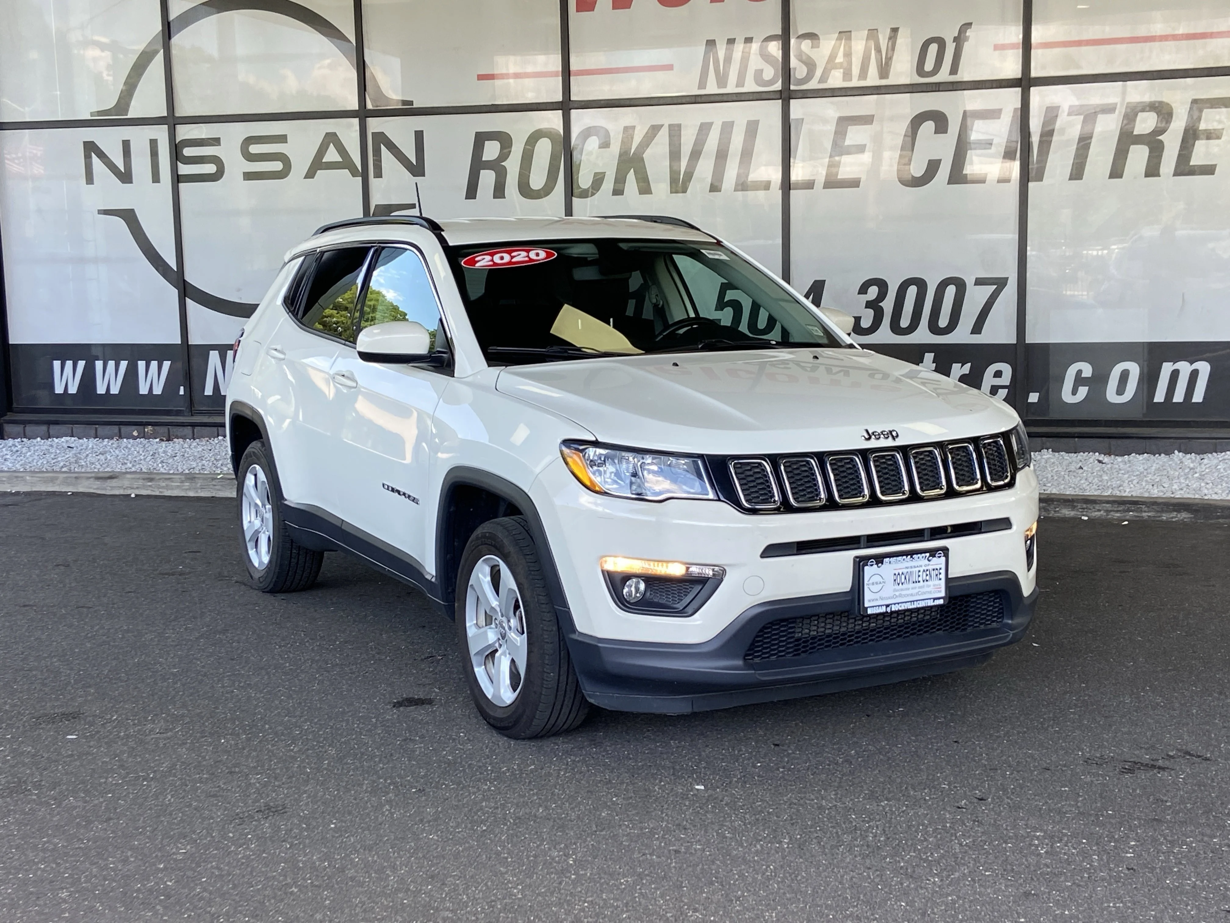 Used 2020 Jeep Compass Latitude with VIN 3C4NJDBBXLT148995 for sale in Rockville Centre, NY