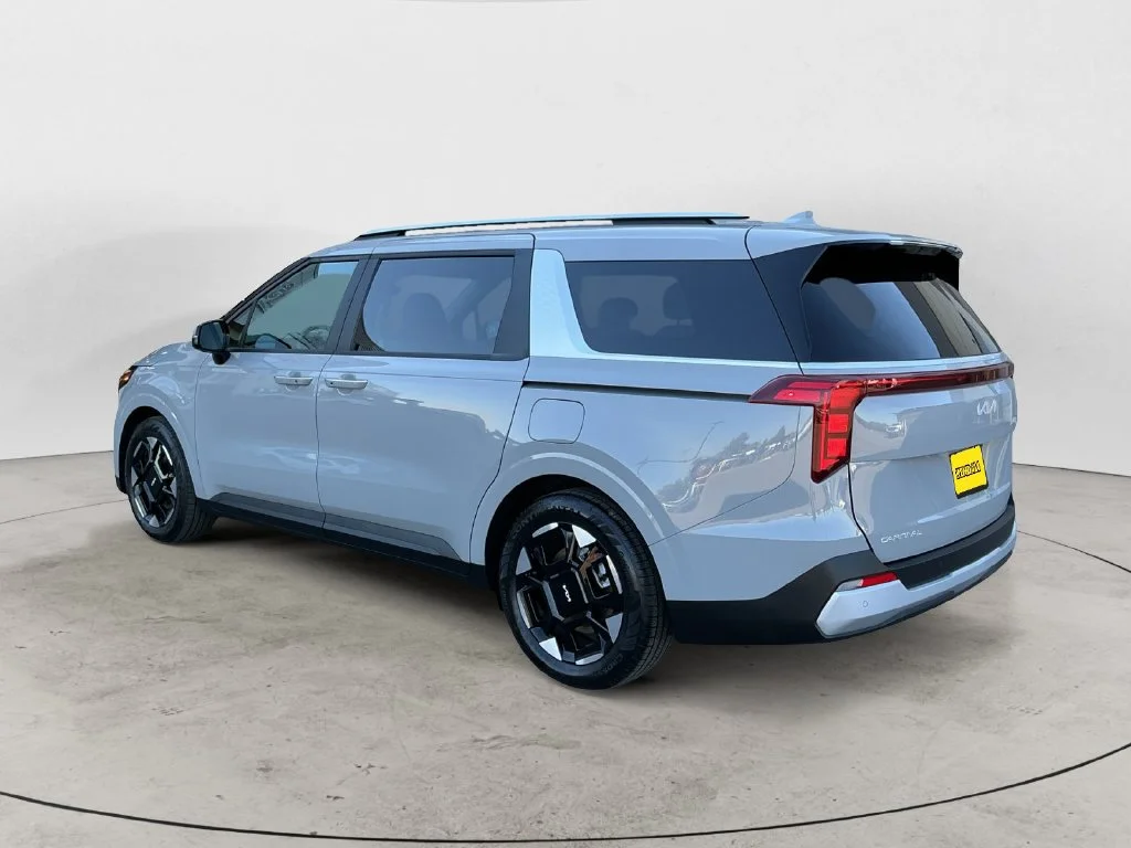 Used 2025 White Kia EX image 11