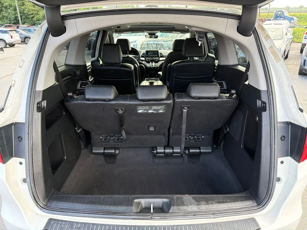 Used 2021 White Honda EX-L image 17
