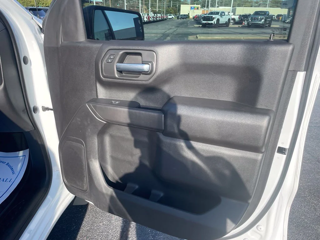 Used 2023 SUMMIT WHITE Chevrolet Custom image 15