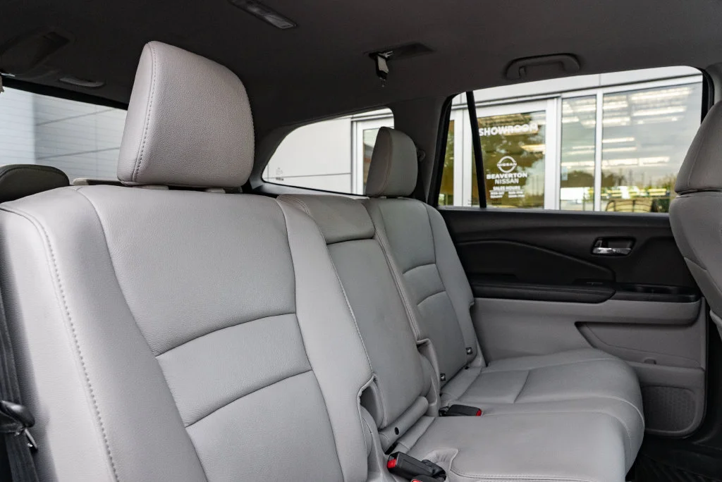 Used 2017 Blue Honda EX-L image 25