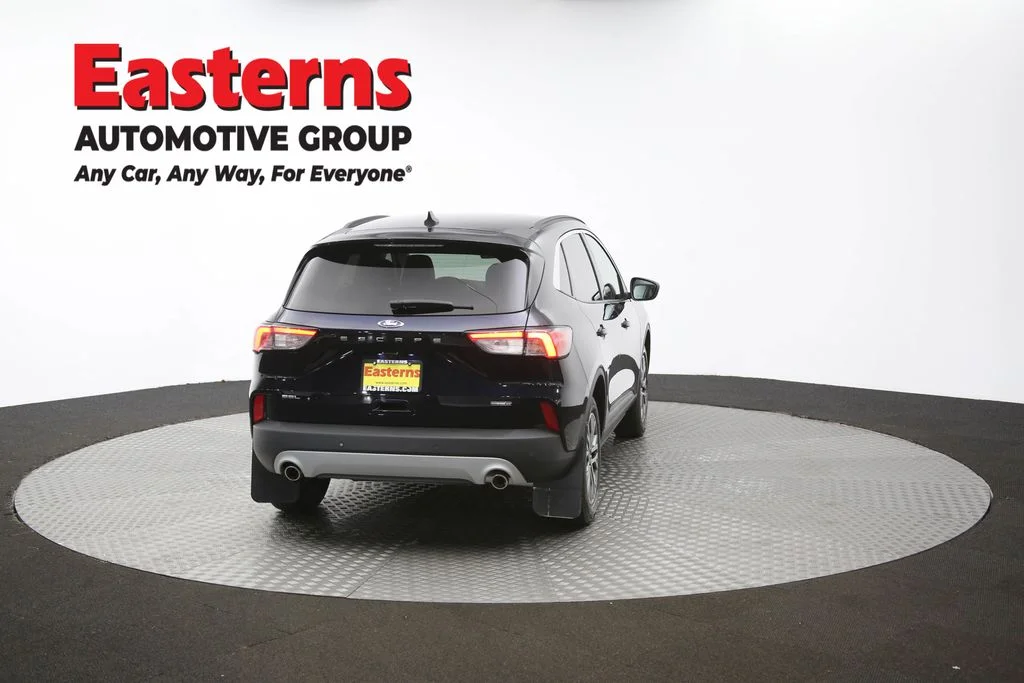 Used 2021 Blue Ford SEL image 37