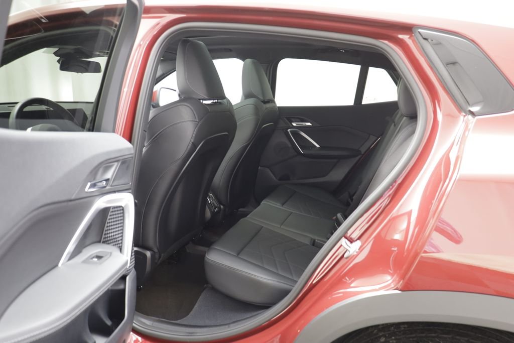 Certified Used 2025 Vegas Red Metallic BMW xDrive28i image 12