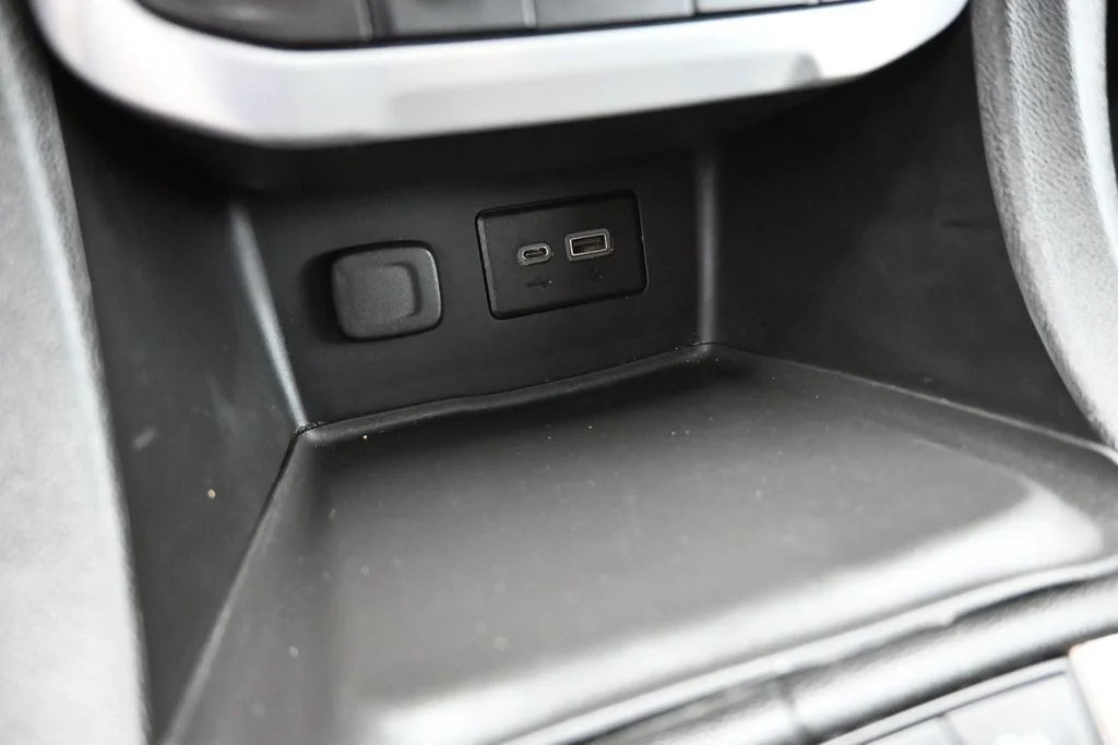 Used 2022 Black GMC SLE image 18