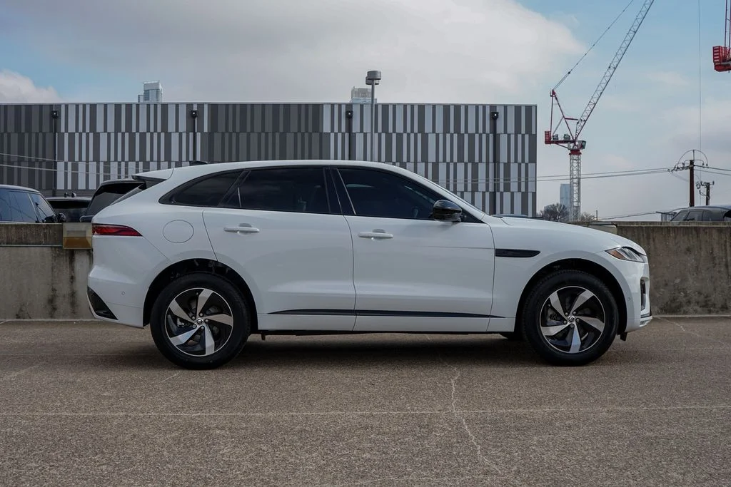 New 2026 Fuji White Jaguar P250 R-Dynamic S image 11