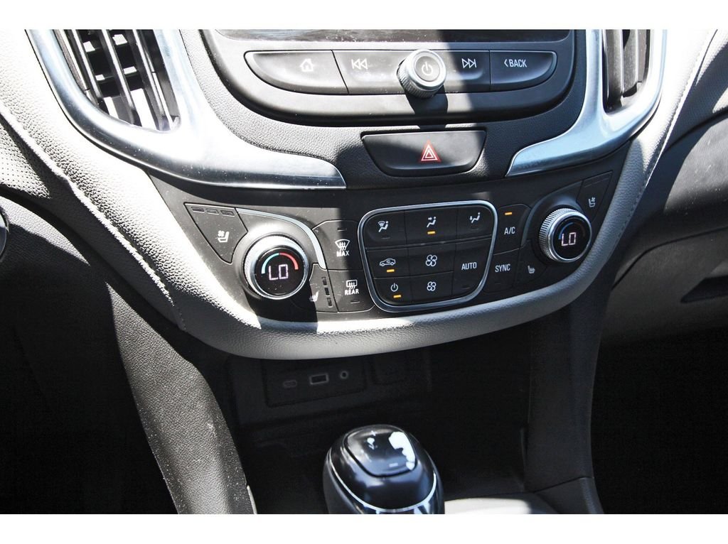 Used 2021 White Chevrolet Premier image 25
