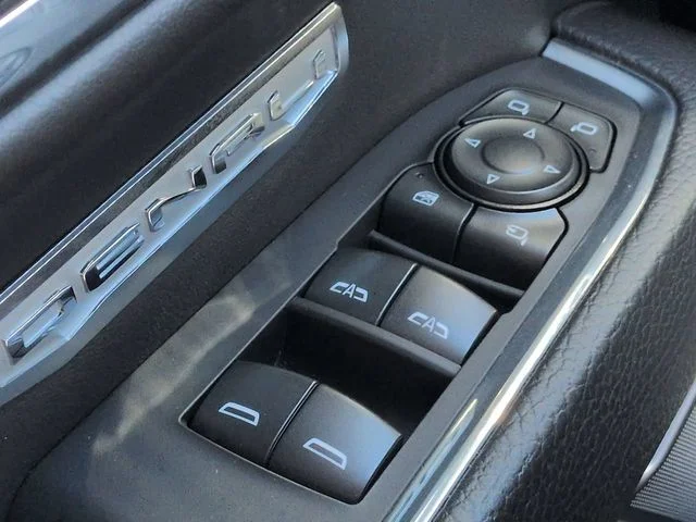 Used 2024  GMC Denali image 22