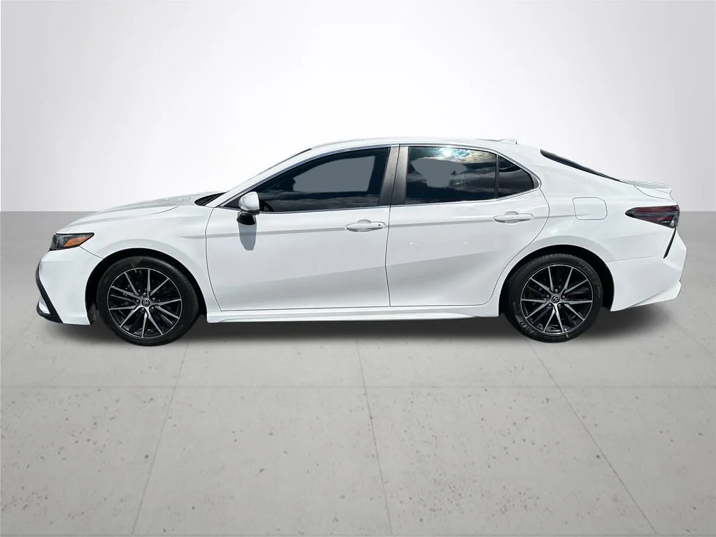 Used 2021 White Toyota SE image 10