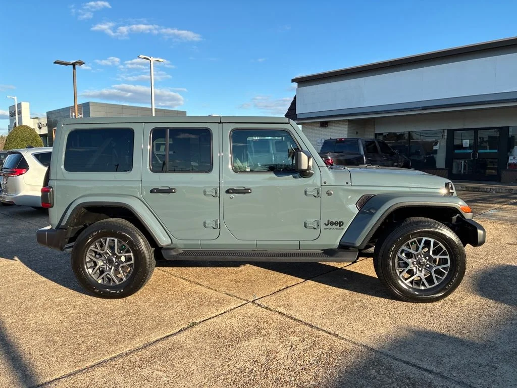 New 2026 Anvil Clear-Coat Exterior Paint Jeep Sahara image 7
