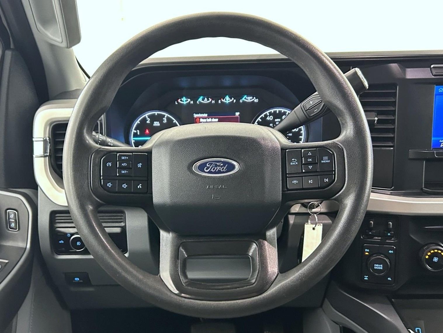 Used 2024 White Ford XLT image 11
