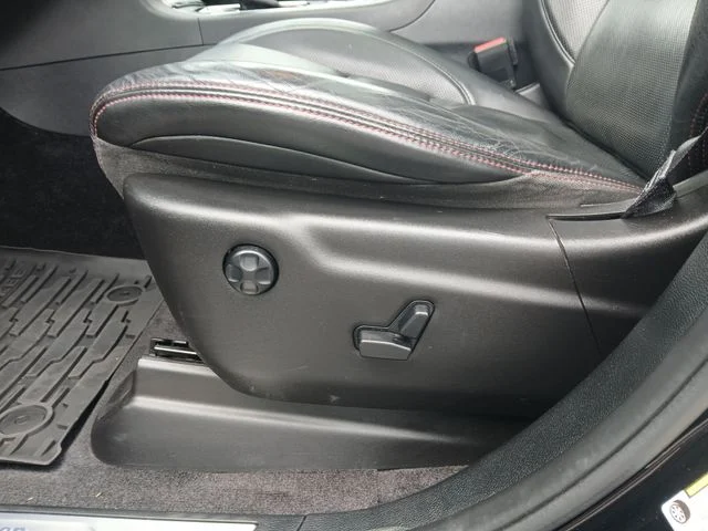 Used 2018 Black Jeep Trailhawk image 17