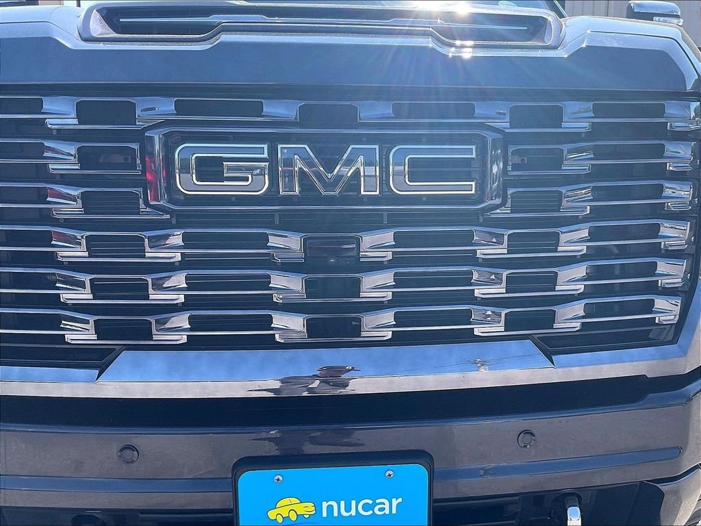 Used 2024 Silver GMC Denali Ultimate image 33