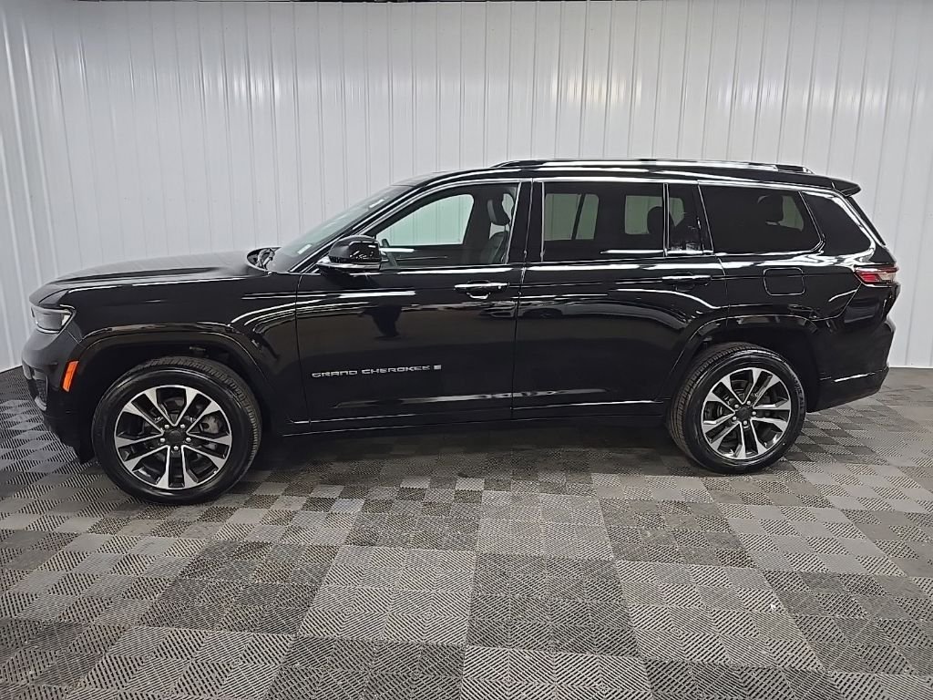 Used 2021 Black Jeep Overland image 5