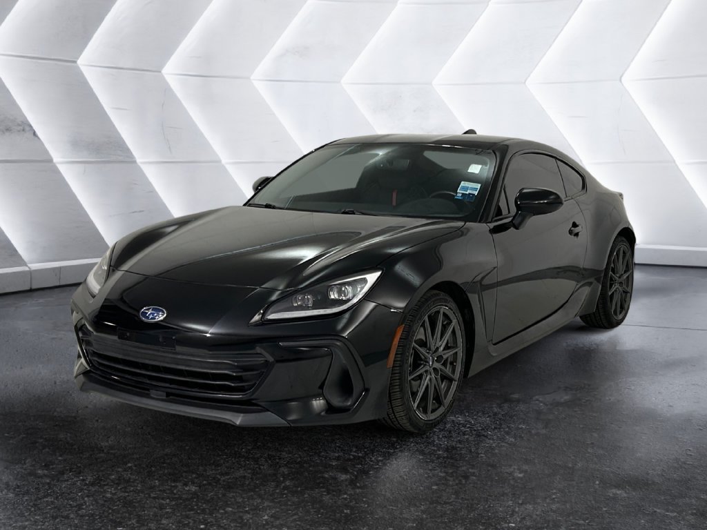 Used 2023 Black Subaru Limited image 3