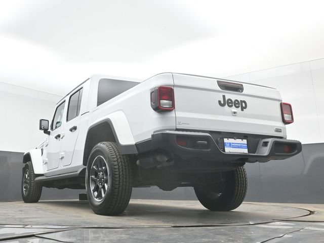 Used 2020 White Jeep Overland image 42