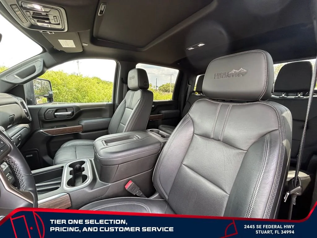 Used 2022 Mosaic Black Metallic Chevrolet High Country image 15
