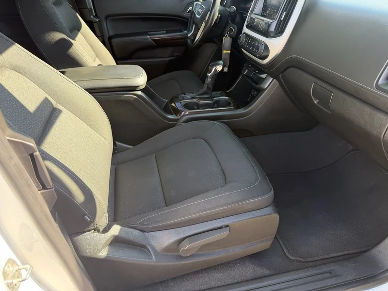 Used 2022 Summit White GMC Elevation image 20