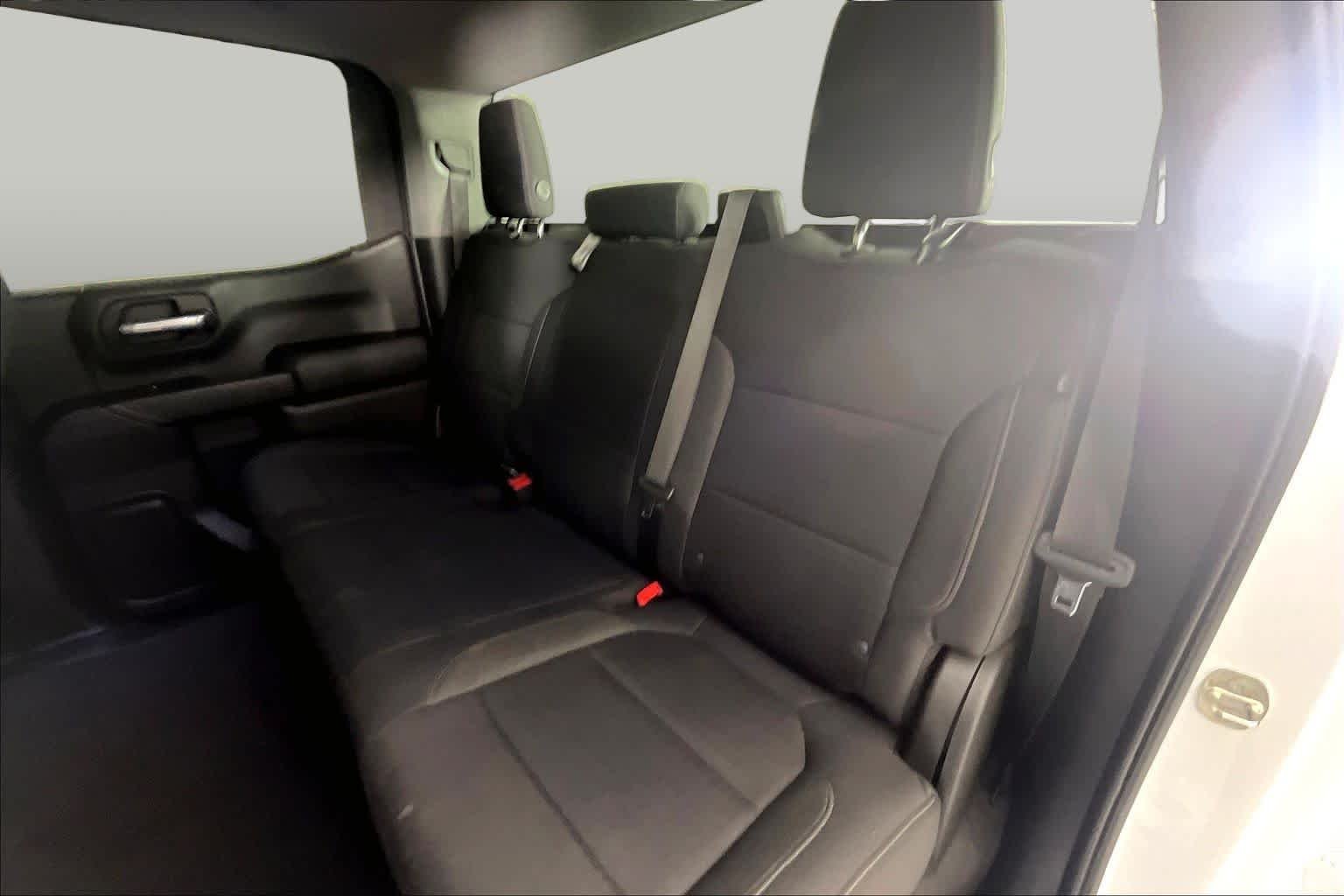 Used 2019 Summit White Chevrolet LT image 19