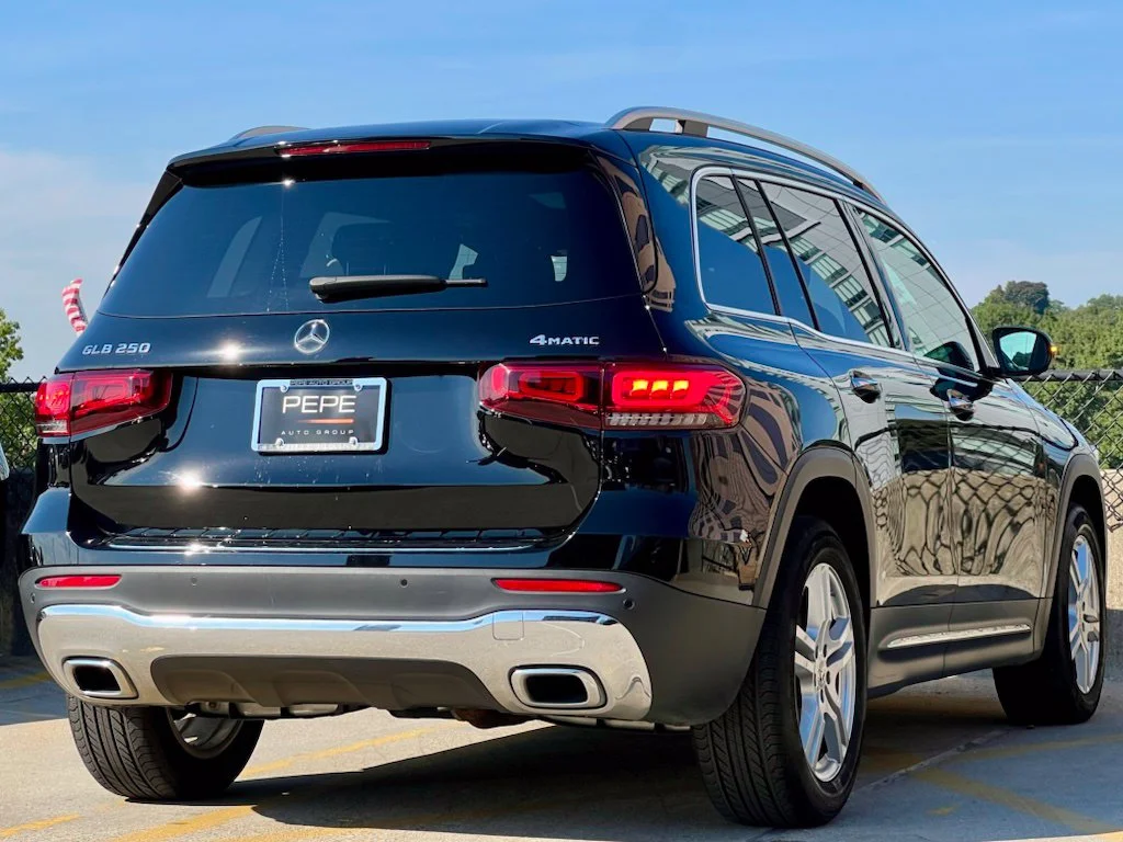 Certified Used 2023 Black Mercedes-Benz GLB 250 image 7