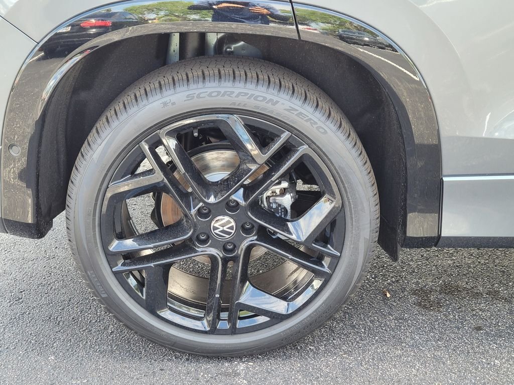 New 2026 Gray Volkswagen 2.0T SE R-Line Black image 5