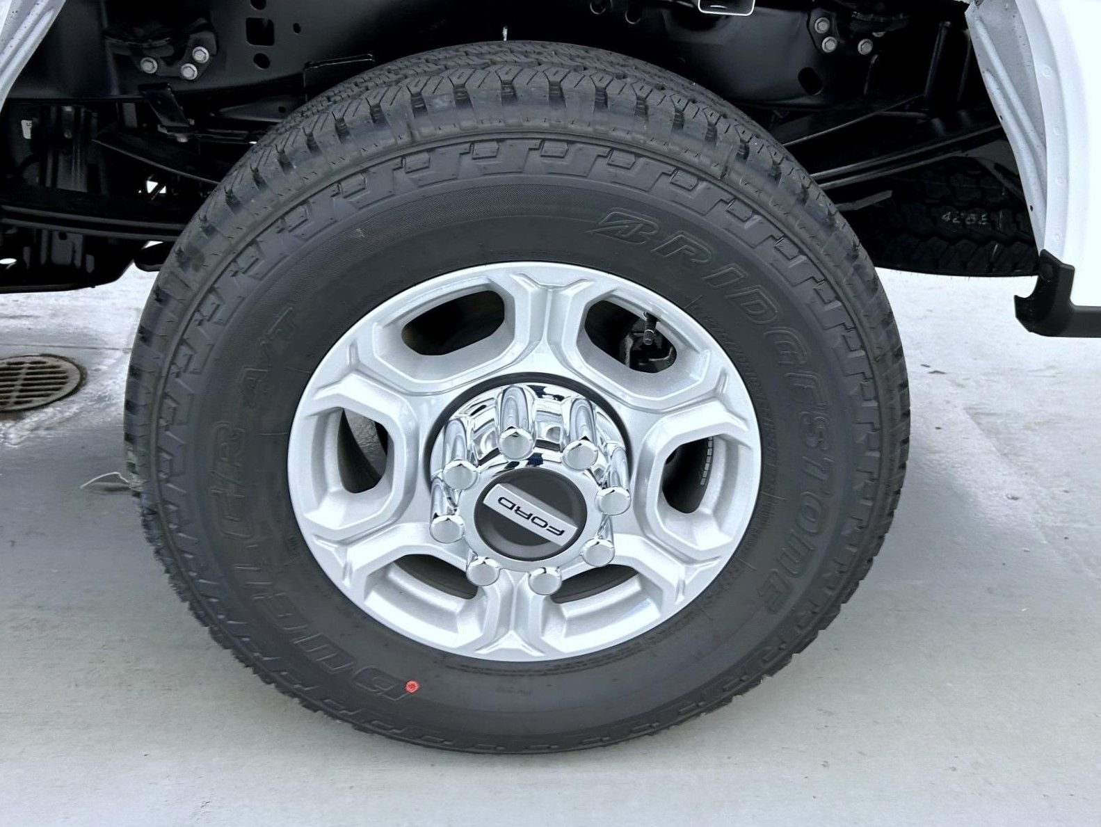 New 2026 Oxford White Ford XLT image 23