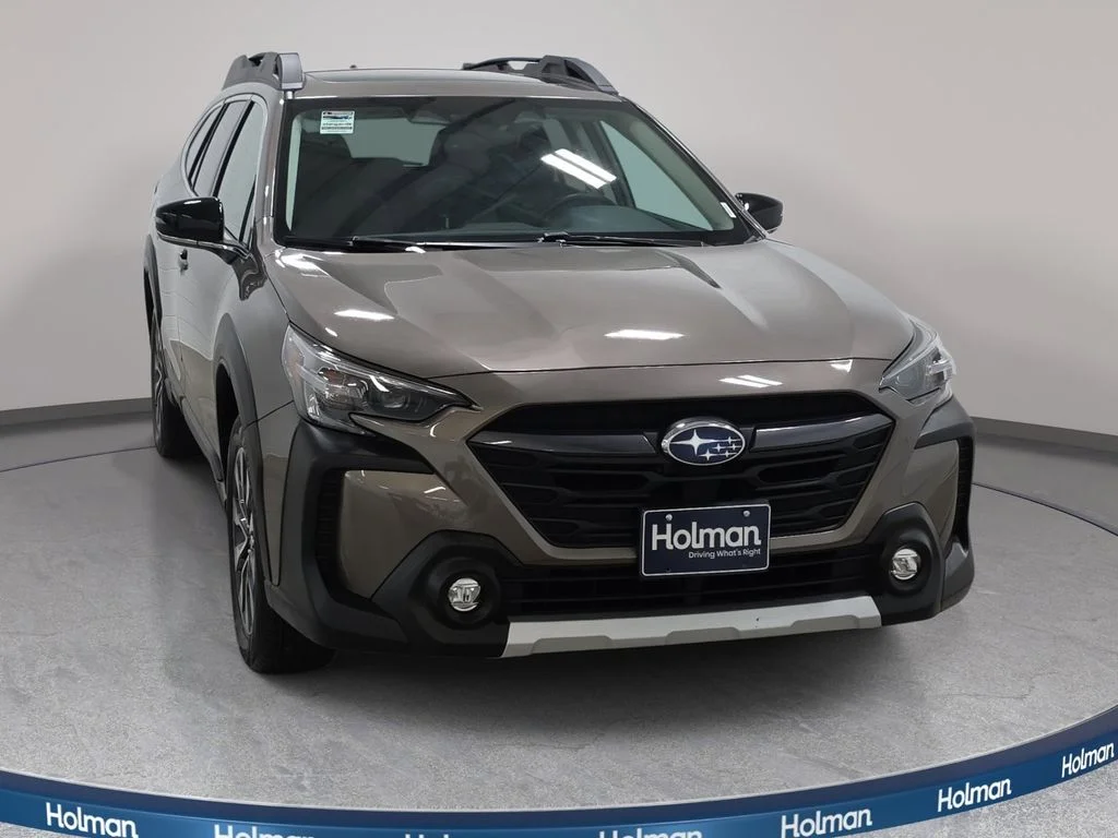 Used 2023 Brilliant Bronze Metallic Subaru Limited image 3