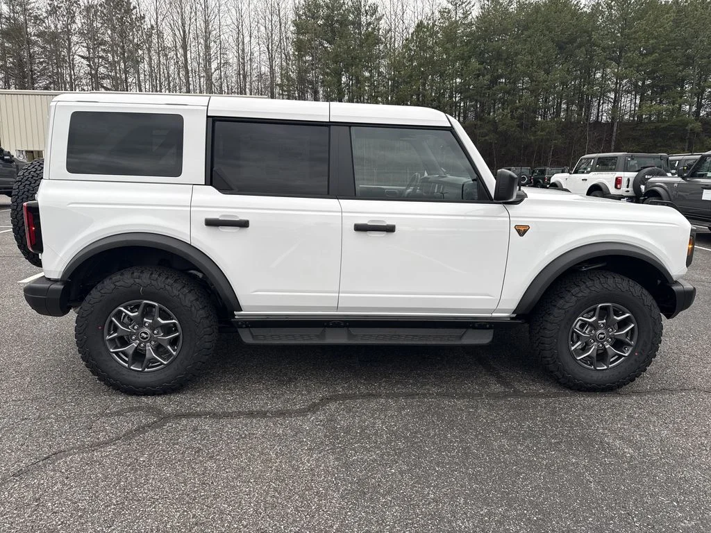 New 2025 White Ford Badlands image 8
