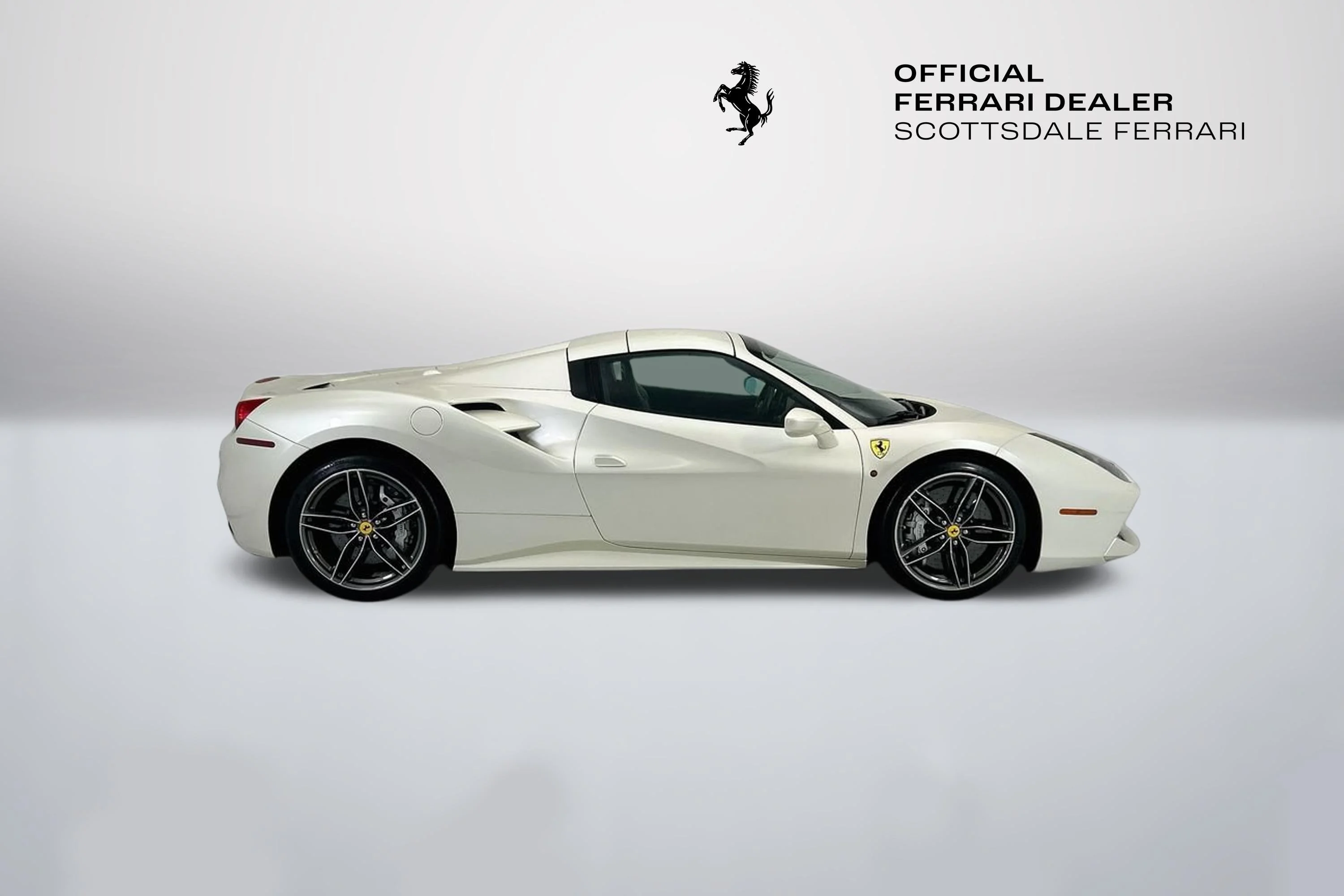 Used 2017 Bianco Fuji Ferrari  image 12