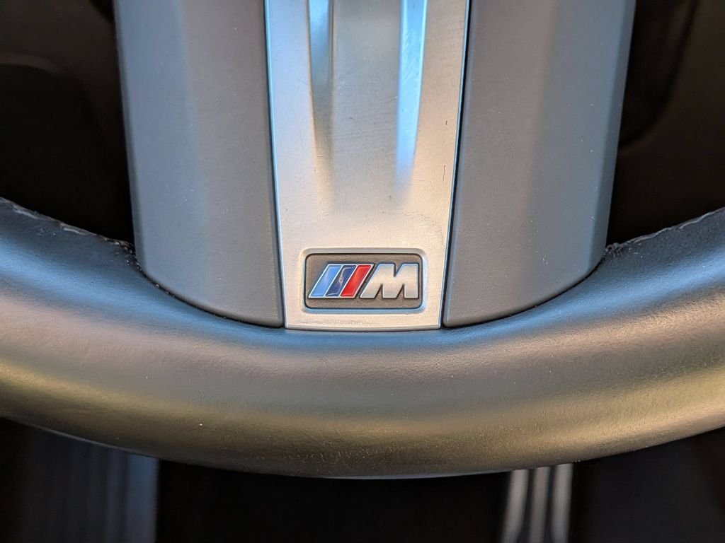Used 2024 Gray BMW xDrive30i image 16