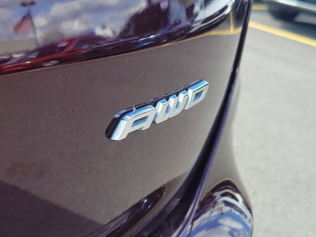Used 2023 Burgundy Ford SEL image 6