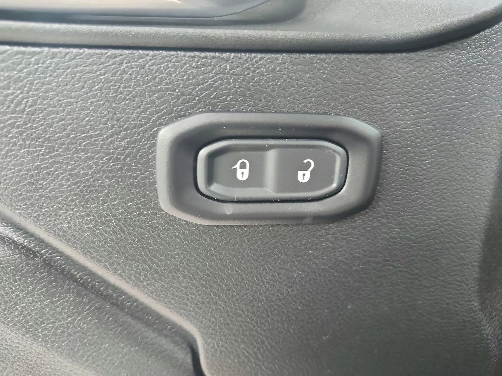 Used 2021 Gray Jeep Unlimited Sport image 34
