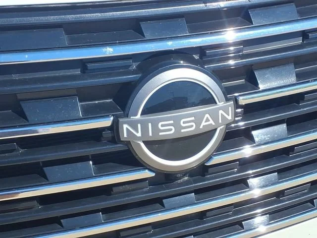 Used 2026  Nissan SL image 24