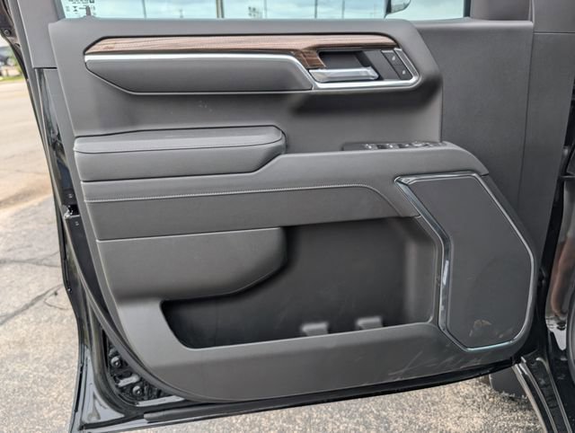 New 2026 Black Chevrolet LT image 12