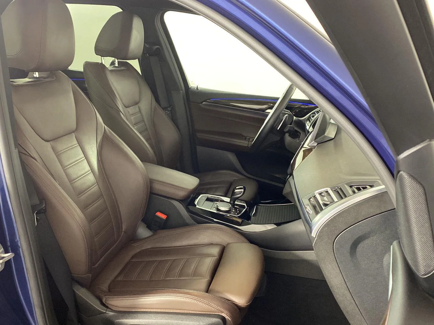 Used 2024 Phytonic Blue Metallic BMW xDrive30i image 24