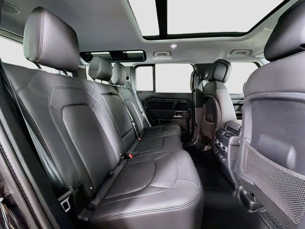 New 2026 Carpathian Grey Land Rover X-Dynamic SE image 29