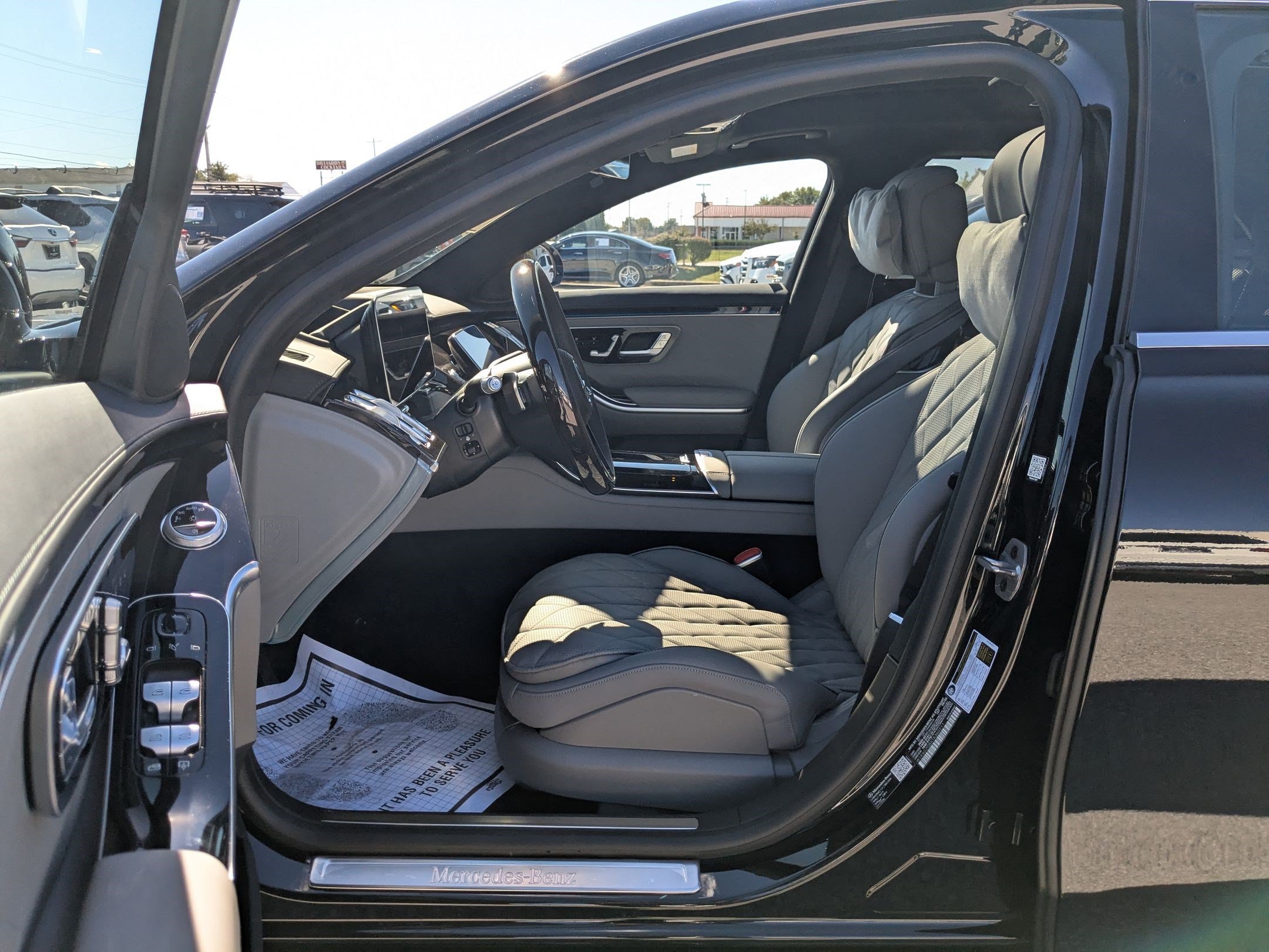 New 2026 Obsidian Black Metallic Mercedes-Benz S 580 image 60