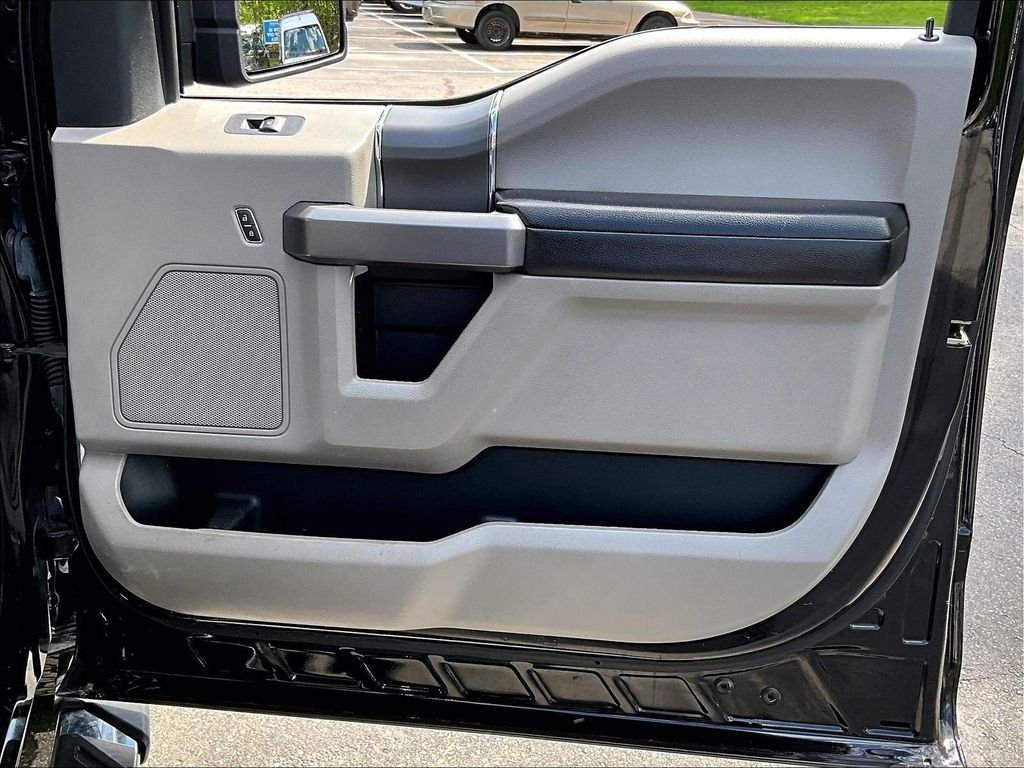 2019 Ford F-150 XLT - Photo 12