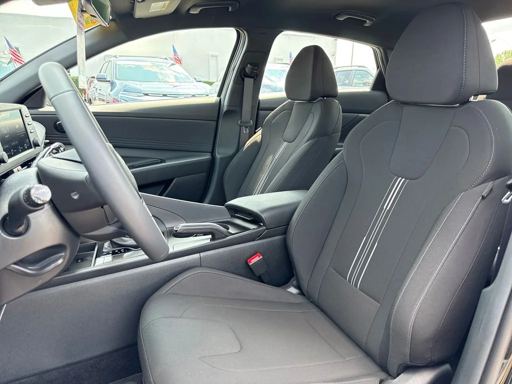 Used 2026 Black Hyundai SEL Sport image 12